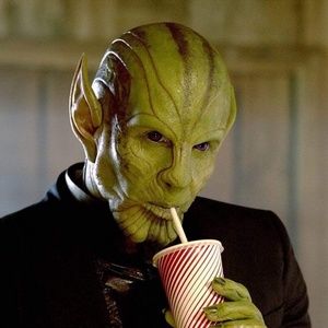 Meet your Posher, Derrick